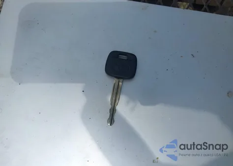 2004 Toyota Camry Le from USA, damaged, VIN 4T1BE32K44U934232